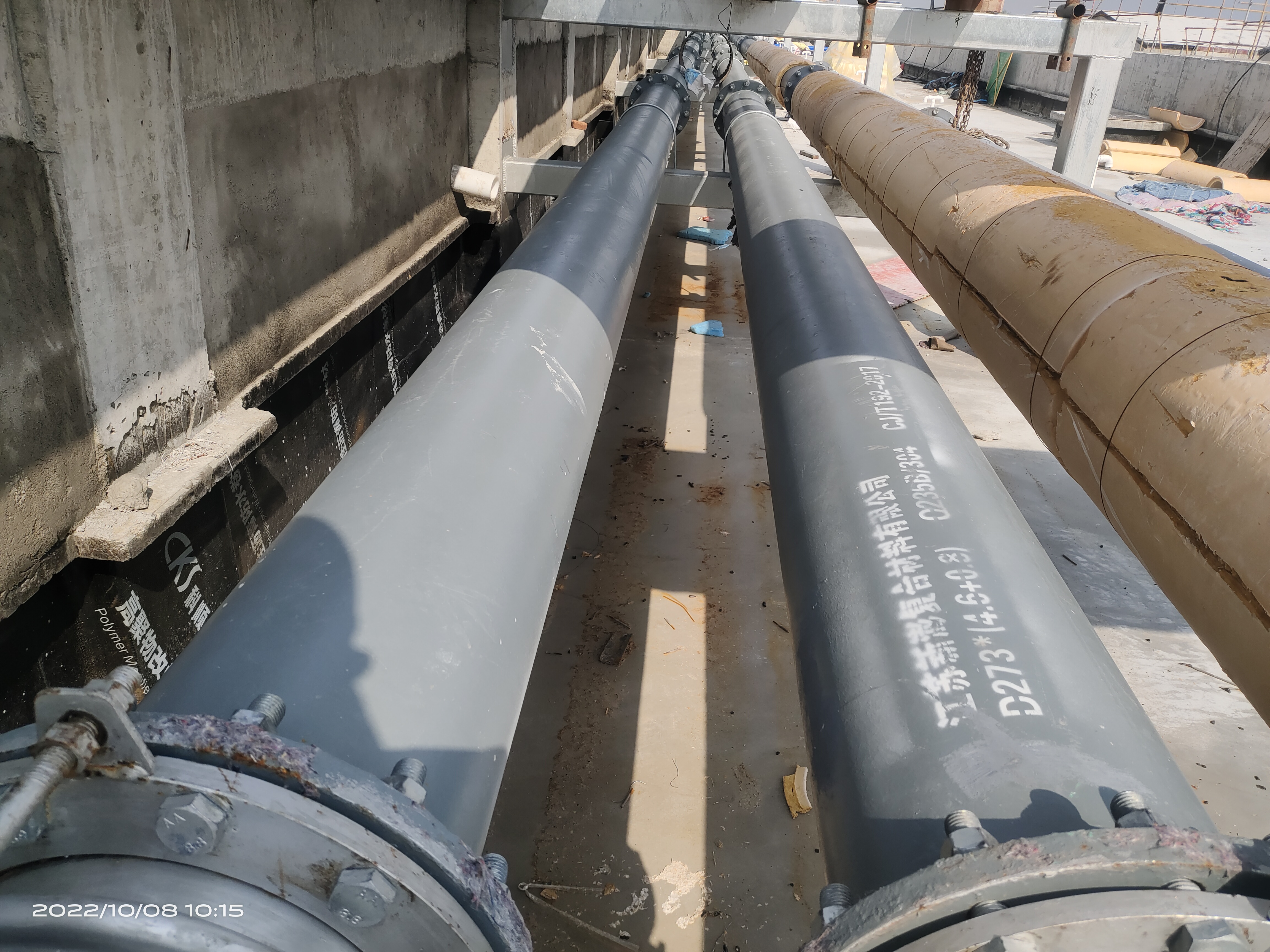 江蘇新澎-全密封雙屏蔽內(nèi)襯不銹鋼復(fù)合管