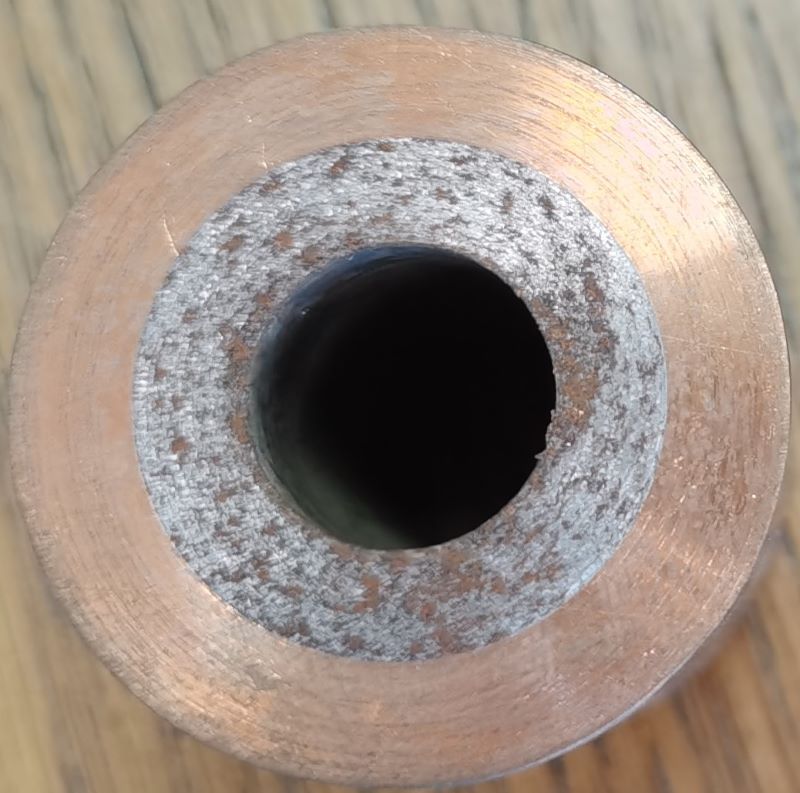 江蘇新澎復(fù)合材料有限公司引領(lǐng)創(chuàng)新潮流,推出外復(fù)銅內(nèi)襯低碳鋼管新品